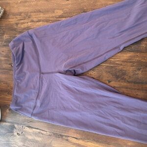 Yogalicious purple leggings